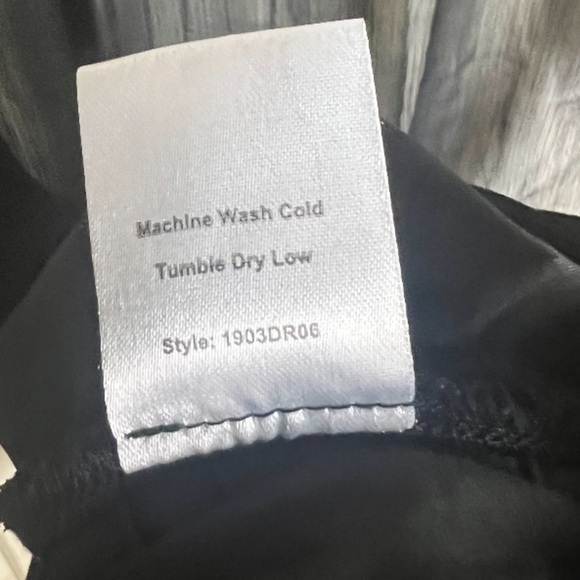 choosy black low top scrunched dress size medium - Picture 3 of 5